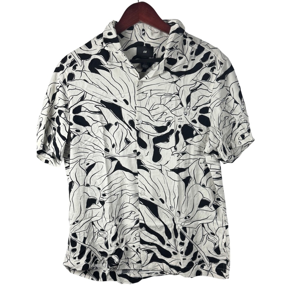 HM Mens Medium Short Sleeve Button Up Shirt Black White Leaf Print Viscose